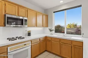 3205 Pine View Dr, Simi Valley, CA 93065 - Photo 19