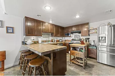 2461 Pinewood Place, Simi Valley, CA 93065 - Photo 13