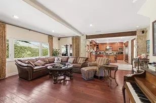 30075 Triunfo Dr, Agoura Hills, CA 91301 - Photo 27