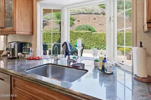 30075 Triunfo Dr, Agoura Hills, CA 91301 - Photo 23