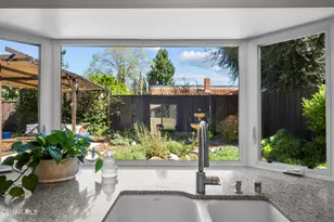 1682 Elmsford Pl, Westlake Village, CA 91361 - Photo 9