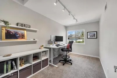 1682 Elmsford Place, Westlake Village, CA 91361 - Photo 17