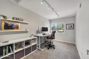 1682 Elmsford Pl, Westlake Village, CA 91361 - Photo 19