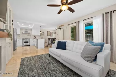 885 Congressional Road, Simi Valley, CA 93065 - Photo 17