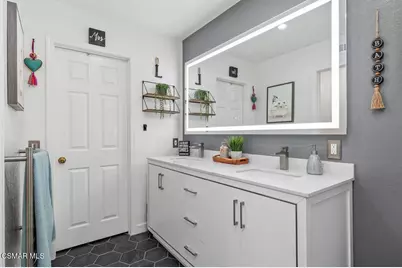 885 Congressional Road, Simi Valley, CA 93065 - Photo 33