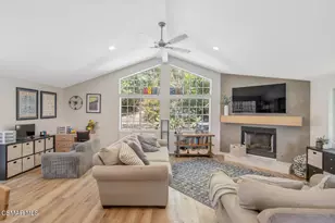 1267 Calle Olmo, Thousand Oaks, CA 91360 - Photo 5