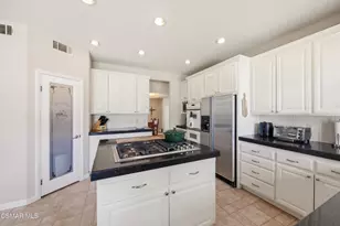 31415 Birdella Rd, Malibu, CA 90265 - Photo 13