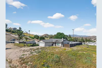 29121 Avenida De Las Flores, Menifee, CA 92584 - Photo 3