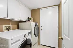 2280 Meadowside Dr, Thousand Oaks, CA 91362 - Photo 15