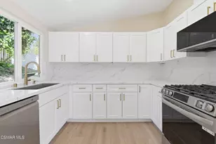 886 Yorkshire Ave, Thousand Oaks, CA 91360 - Photo 15