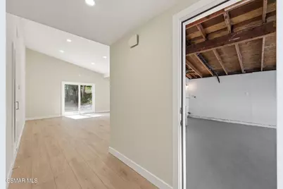 886 Yorkshire Avenue, Thousand Oaks, CA 91360 - Photo 3