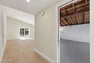 886 Yorkshire Ave, Thousand Oaks, CA 91360 - Photo 3