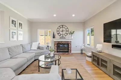 12147 Alder Grove Street, Moorpark, CA 93021 - Photo 11