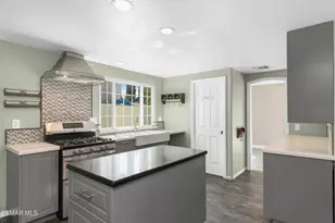 1642 Glenbrock Ln, Newbury Park, CA 91320 - Photo 17