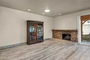 6652 Smoke Tree Ave, Oak Park, CA 91377 - Photo 7