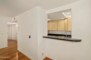 7826 Topanga Canyon Blvd, Canoga Park, CA 91304 - Photo 13