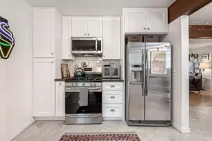 1528 Yale St, Santa Monica, CA 90404 - Photo 13