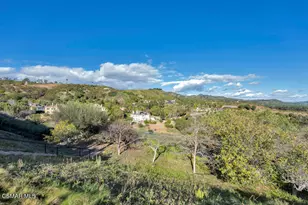 7111 Los Coyotes Pl, Camarillo, CA 93012 - Photo 69