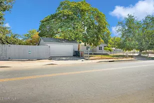 350 S Oildale Dr, Bakersfield, CA 93308 - Photo 33