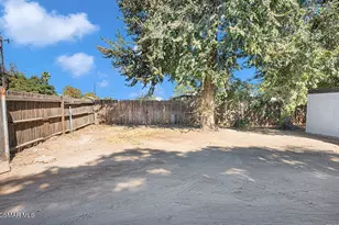 350 S Oildale Dr, Bakersfield, CA 93308 - Photo 27