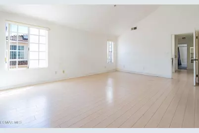 9245 Woodman Avenue #7, Arleta, CA 91331 - Photo 19