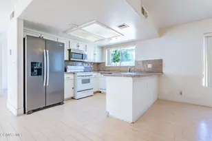 9245 Woodman Ave, Arleta, CA 91331 - Photo 13