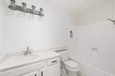 2050 Cheam Avenue, Simi Valley, CA 93063 - Photo 17