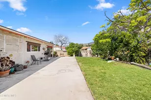 2050 Cheam Ave, Simi Valley, CA 93063 - Photo 23