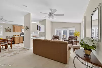 195 Tierra Rejada Road #60, Simi Valley, CA 93065 - Photo 3