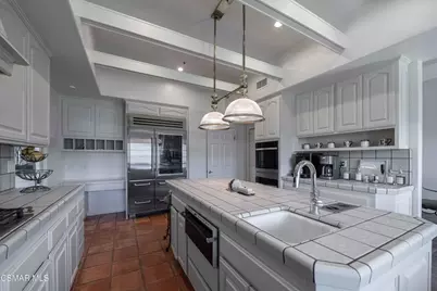 11300 Highridge Court, Camarillo, CA 93012 - Photo 19