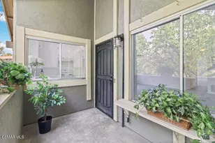 584 Rio Grande Cir, Thousand Oaks, CA 91360 - Photo 3