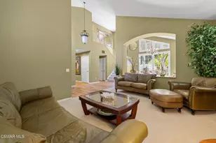 24587 Lola Ln, Newhall, CA 91321 - Photo 31