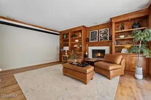 24587 Lola Ln, Newhall, CA 91321 - Photo 17