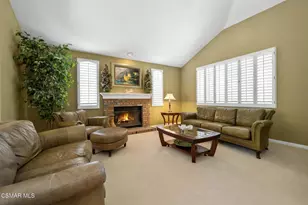 24587 Lola Ln, Newhall, CA 91321 - Photo 23