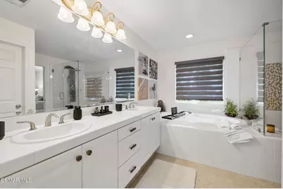 24587 Lola Lane, Newhall, CA 91321 - Photo 43