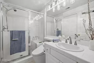 24587 Lola Ln, Newhall, CA 91321 - Photo 37