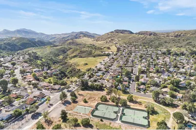 758 Silver Cloud Street, Thousand Oaks, CA 91360 - Photo 33