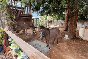 1881 Wellesley Dr, Thousand Oaks, CA 91360 - Photo 47