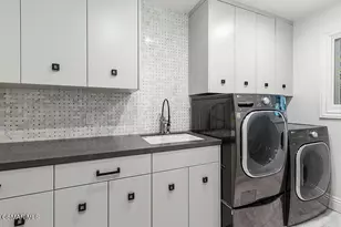 4188 Cresthaven Dr, Westlake Village, CA 91362 - Photo 27