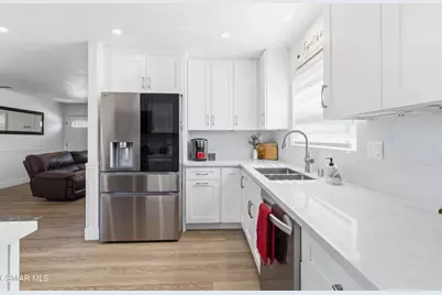 1091 Haven Avenue, Simi Valley, CA 93065 - Photo 11