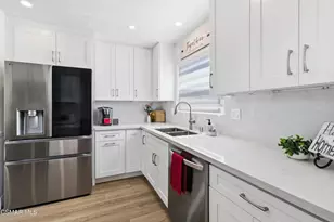 1091 Haven Ave, Simi Valley, CA 93065 - Photo 9