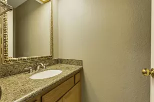 645 Ivywood Ln, Simi Valley, CA 93065 - Photo 23