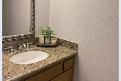 645 Ivywood Lane #E, Simi Valley, CA 93065 - Photo 39