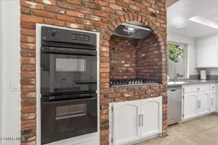 3148 Thistlewood St, Thousand Oaks, CA 91360 - Photo 11