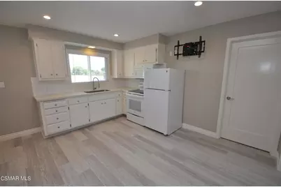 7754 Delco Avenue, Winnetka, CA 91306 - Photo 39