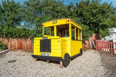 653 Calle Clavel, Thousand Oaks, CA 91320 - Photo 3