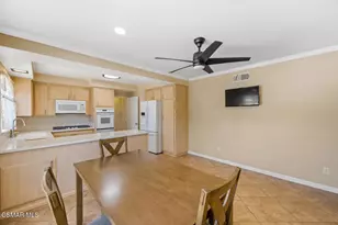 22335 Malden St, West Hills, CA 91304 - Photo 9