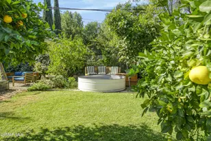 4717 Santa Lucia Dr, Woodland Hills, CA 91364 - Photo 33