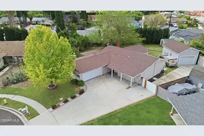 2077 Sebring Court, Simi Valley, CA 93065 - Photo 3