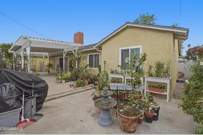 558 E Hemlock Street, Oxnard, CA 93033 - Photo 21